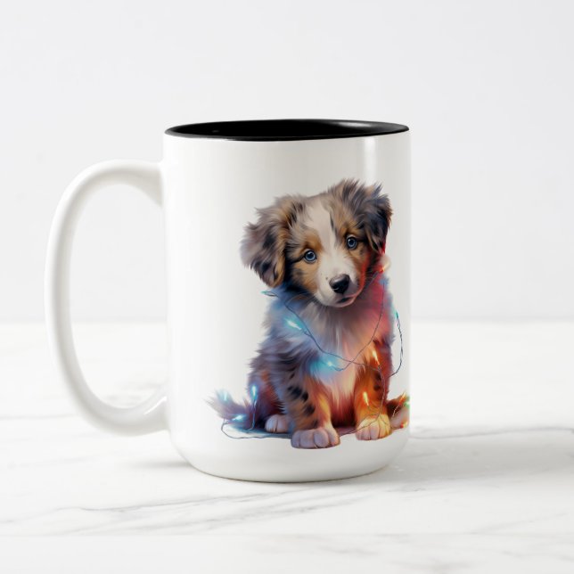 ADORABLE CHRISTMAS AUSTRALIAN SHEPHERD PUPPY Två-Tonad MUGG (Vänster)