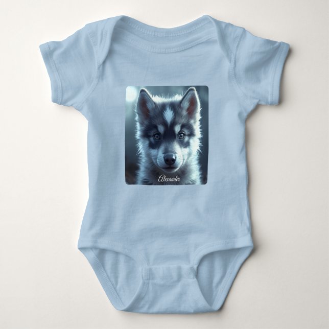Adorable Wolf Baby in the Moonlight T Shirt (Framsida)