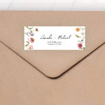 Adressetikett för returadress för Wildblommor Bröl Returadress Etikett<br><div class="desc">Adressetikett för Wildblommor Bröllop Return. Den här inbjudan från snyggt & elegant bröllop innehåller fantastiska,  handmålade vattenfärger Wildblommor. Sök efter matchande objekt i Dreams-samlingen för vitblommor.</div>