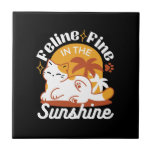 Adsible Cat Relaxing in Sunshine - Summer Pet Kakelplatta<br><div class="desc">Bran "Kattdjur i solskenet" har en avslappnad kattlåda under tropiska handflatan träd. Perfekt för kattälskare,  sommarentusiaster och strandviskar älskare! #BeachLife #PetThned #PetLoverGift #FunnyCatLover</div>