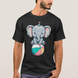 Adsible Circus Elephant på en Beach Boll T Shirt