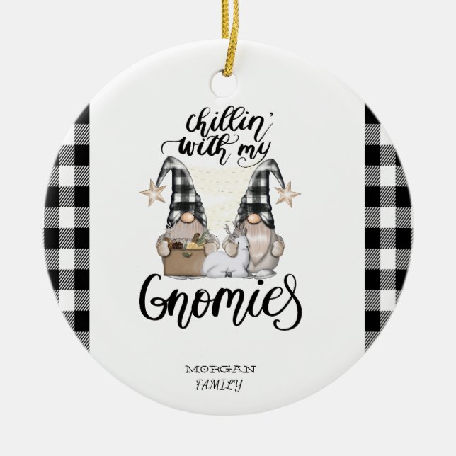 Adsible Cute Gnomes Black Buffalo Play Julgransprydnad Keramik (Framsidan)