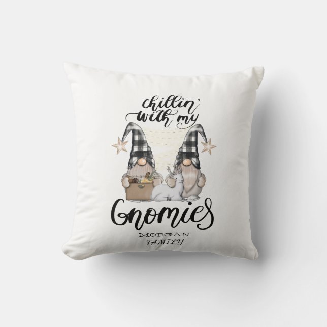 Adsible Cute Gnomes Black Buffalo Play Kudde (Framsida)