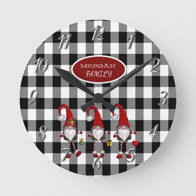 Adsible Cute Gnomes Buffalo Play Rund Klocka (Framsida)