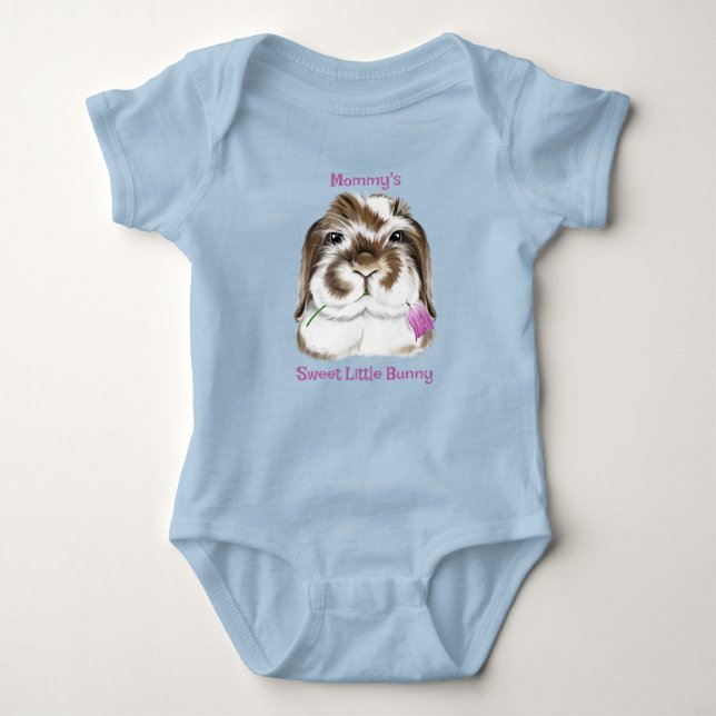 Adsible Fuzzy Lop Rabbit with Rosa Tulip Baby Bod T Shirt (Framsida)