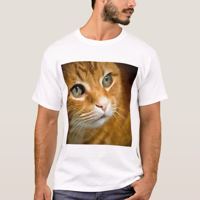 Adsible Ginger Tabby katt Posing Pet Porträtt T Shirt (Framsida)