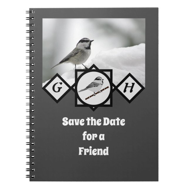 Adsible Mountain Chickadee Monogram Photo Anteckningsbok (Framsidan)