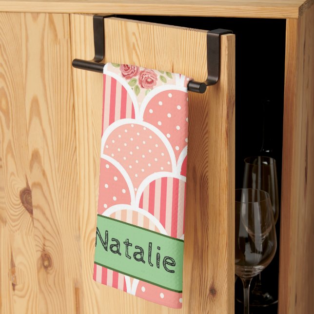 Adsible retro mönster in rosa l monogramme kökshandduk (Thirds Fold)