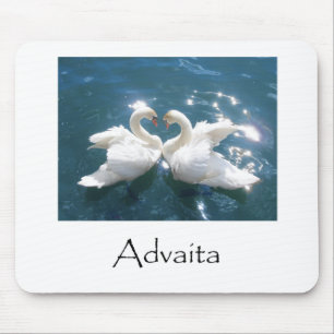 Advaita svanar musmatta