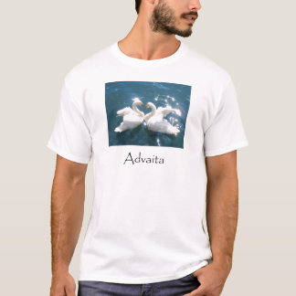 Advaita svanar tee