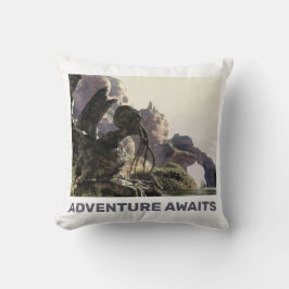 Adventure Awaits. Fantasy landscape Kudde
