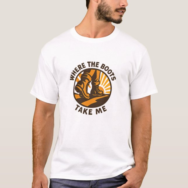 Adventure Path Golden Boots Design T Shirt (Framsida)