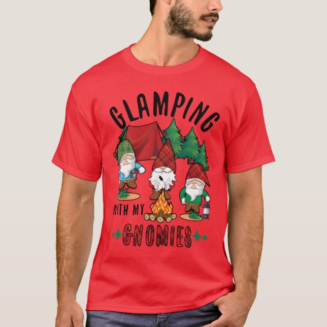 Adventure Vacation Glamp Camp Gnomes Camping famil T Shirt (Framsida)