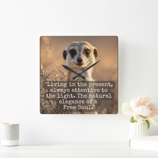 Adventurous Meerkat Living Fyrkantig Klocka (Hem)