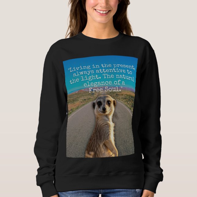 Adventurous Meerkat Living T Shirt (Framsida)