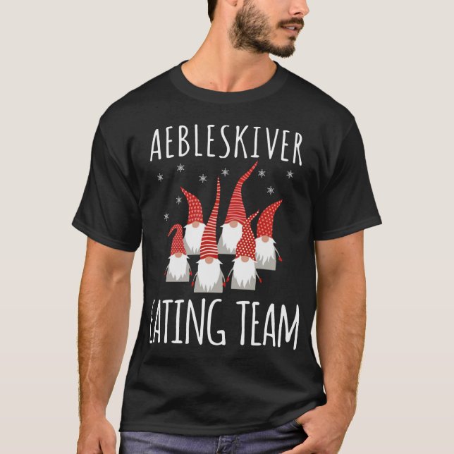 Aebleskiver Eating Team Gnomes Funny Aebleskiver L T Shirt (Framsida)