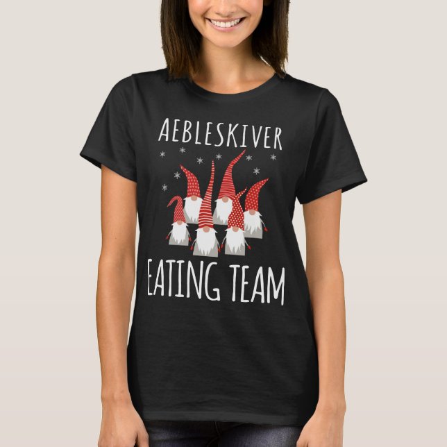 Aebleskiver Eating Team Gnomes Funny Aebleskiver L T Shirt (Framsida)