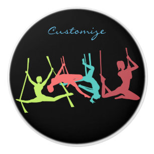 Aerial Fitness Poses Thunder_Cove Knopp