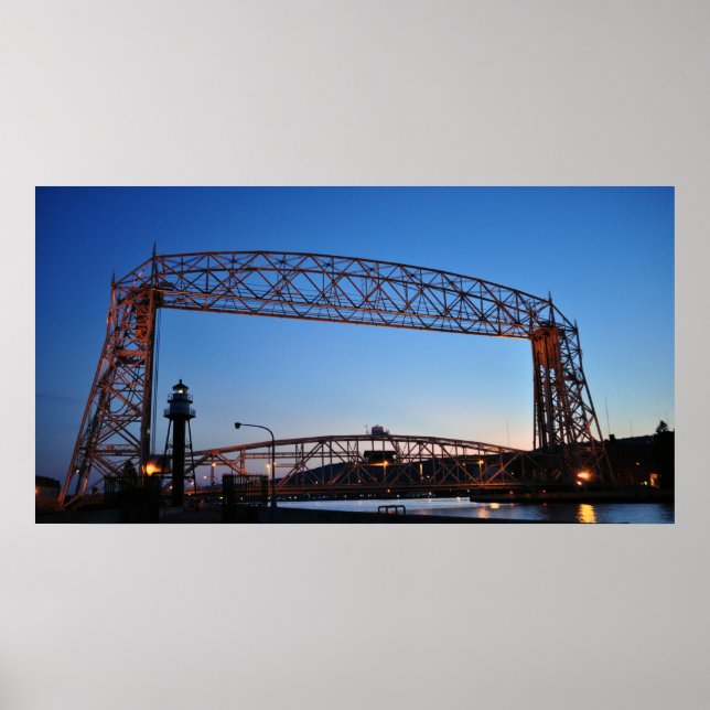 Aerial Lift Bridge Duluth Minnesota Poster (Framsidan)