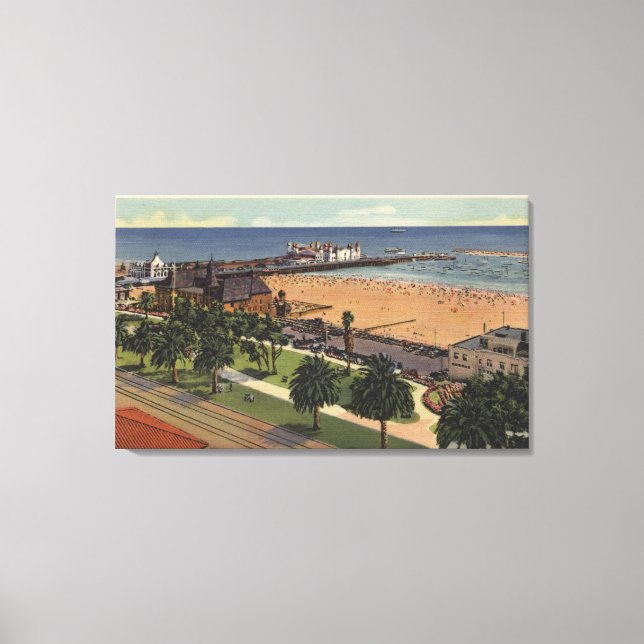 Aerial of Pleasure Pier & Yacht Harbour Canvastryck (Framsida)