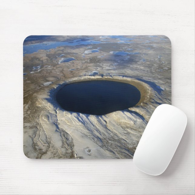 Aerial Pingualuit Crater, Quebec, Kanada. Musmatta (Med mus)