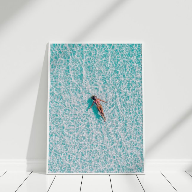 Aeriskt segment - Poster Helgdag (Aerial Beach - Holiday Poster in a white frame.)