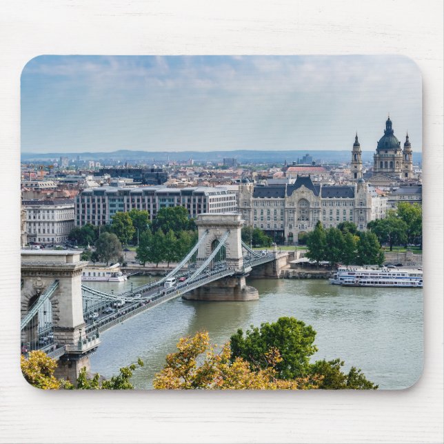 Aerivy över kedjebryggan i Budapest, Ungern Musmatta (Framsidan)