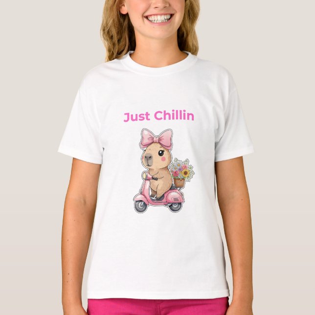 Aesthetic Capybara Just Chillin' Cute T-Shirt (Framsida)