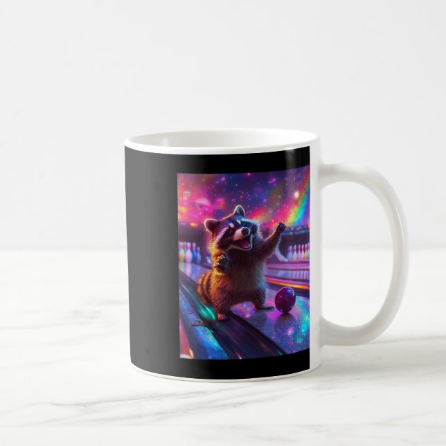Aesthetic Fantasycore Raccoon Bowling Funny Kaffemugg (Höger)