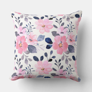 Aesthetic Floral Throw Pillow Kudde
