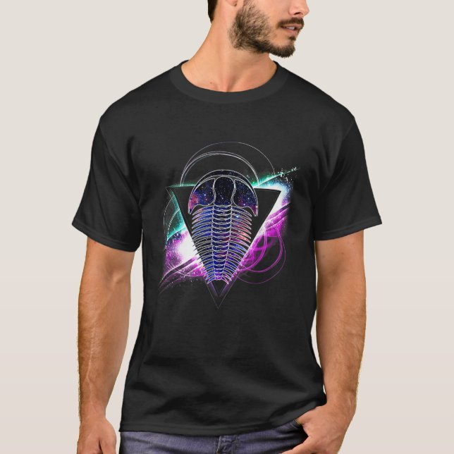 Aesthetic Galaxy Trilobite T Shirt (Framsida)