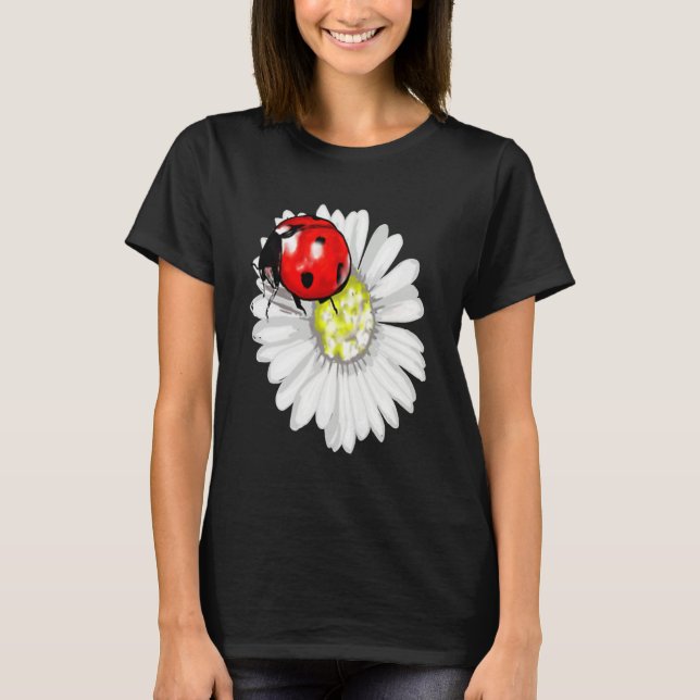 Aesthetic Nature Summer Ladybird Nature T Shirt (Framsida)