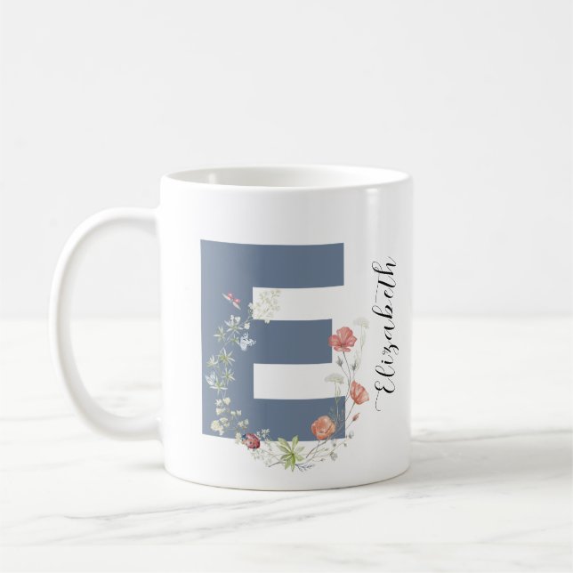 Aesthetic Watercolor Blommigt Brev E Monogram Kaffemugg (Vänster)