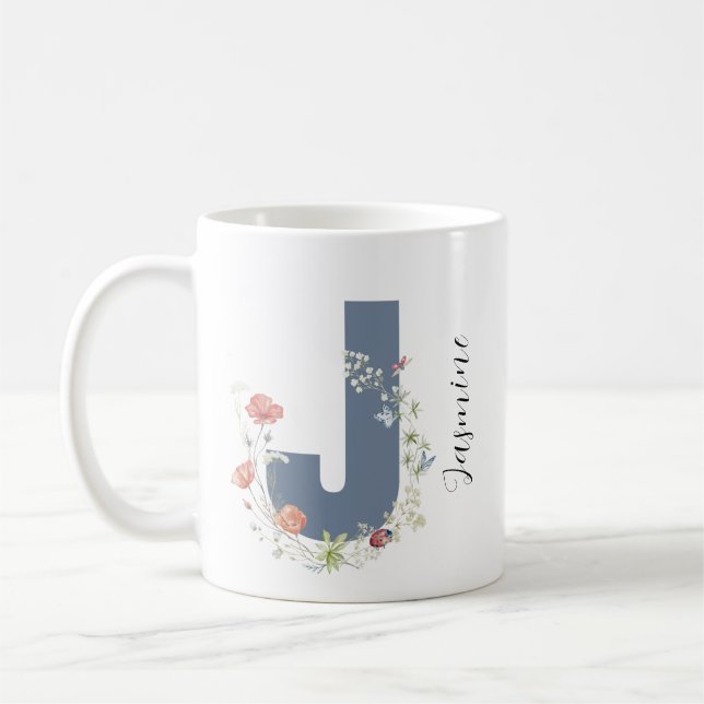 Aesthetic Watercolor Blommigt Brev J Monogram Kaffemugg (Vänster)