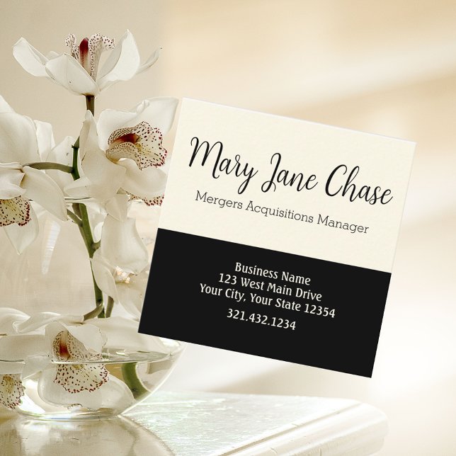 Affärskortet Black Cream Förenklad Modern Square Fyrkantigt Visitkort (Skapare uppladdad)