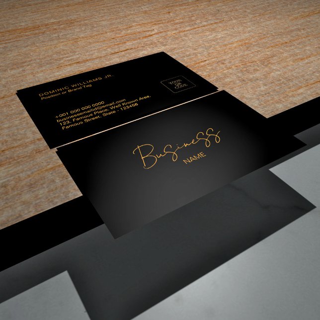 Affärskortet elegant svart med QR-kod | DP7 Visitkort (black, golden, premium, minimal, attractive, best, Elegant Black and Gold business card, template)