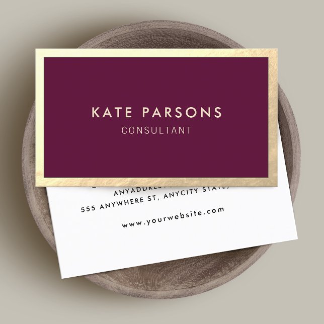 Affärskortet Guld Gräns i Modern Burgundy Visitkort (Skapare uppladdad)