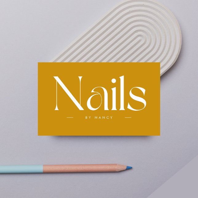 Affärskortet nagel Bold Typography Mustard Visitkort (Skapare uppladdad)
