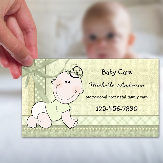 Affärskortet Pastel Grönt Baby Care Baby Sitter Visitkort (Professional baby and family care or baby sitter business card with cute baby on pastel green)