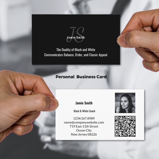 Affärskortet Photo Black and White Personal Lojalitetskort (Photo Black and White Personal Business Card with Photo, Initials, QR code, Tagline)