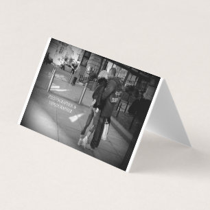 Affärskortet professionell svartvitt i vikt visitkort