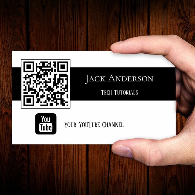 Affärskortet QR Code Black and White Vlogger Visitkort (Minimalist business card featuring your photo or QR code and a YouTube logo)