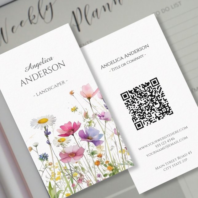 Affärskortet QR-Lodrät för Feminine Wildblomma Visitkort (Skapare uppladdad)