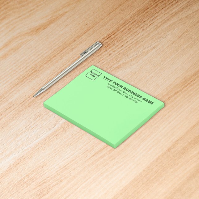 Affärsmärke på Ljust grönt rektangel Post-it Block (Build brand name awareness. Your business brand on light green rectangle post it note.)