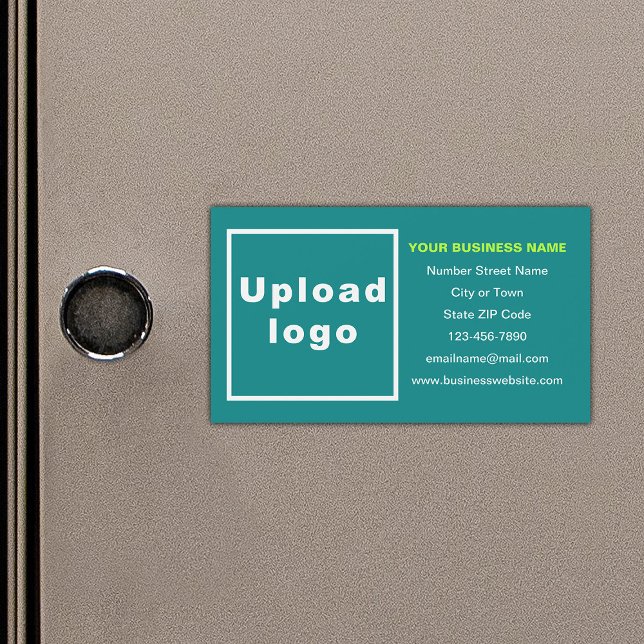 Affärsmärke på Magnetiskt kort för skalad Grönt (Your business brand on small teal green rectangle magnetic card.)