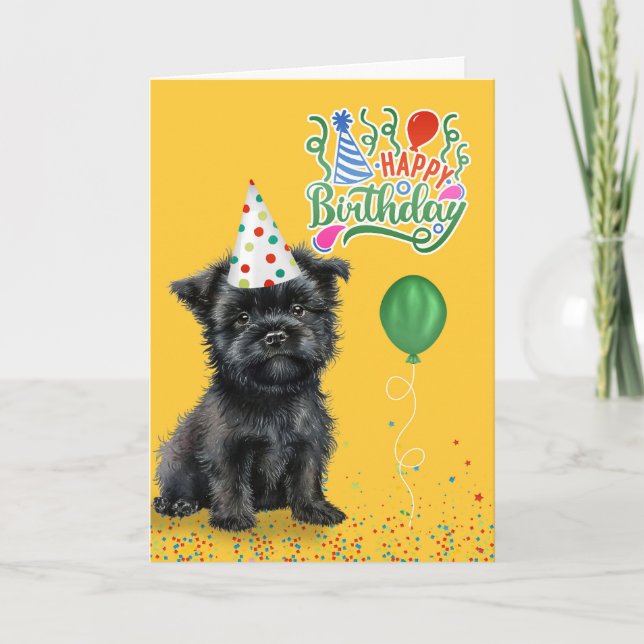 Affenpinscher Hund i Party Hat på Gulten Birthday Kort (Framsida)