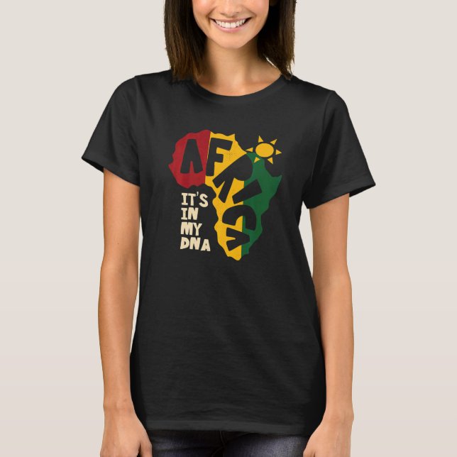 Africa with sun It's in my DNA T Shirt (Framsida)