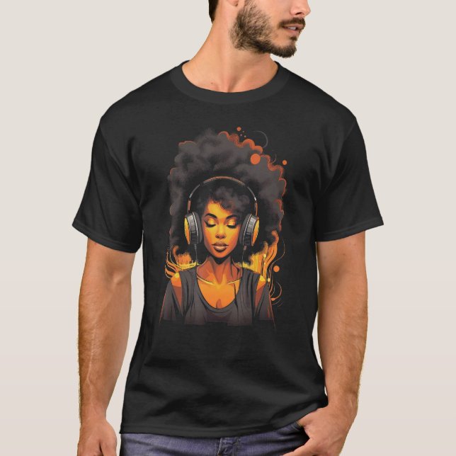 African American Woman Black Girl With Headphones  T Shirt (Framsida)