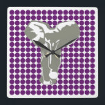 African Violet Safari Dot med Pop Art Elephant Fyrkantig Klocka<br><div class="desc">Mod polka dot mönster i Emporio Moffas "Safari"-palett i färg med PP Art Elephant-design på framsidan och på baksidan.</div>