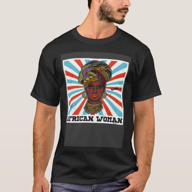 African woman womanism ethnic earrings necklace he t shirt (Framsida)